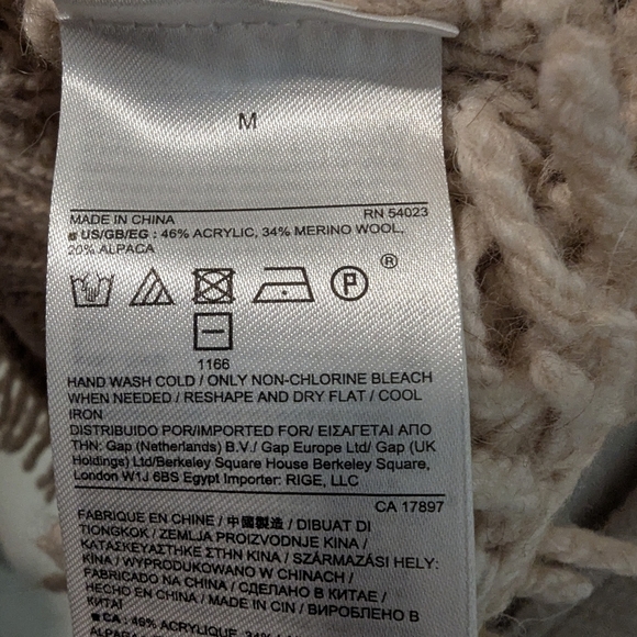 Banana Republic,Beige Cable Knit Fringe Sweater, Size M - Picture 4 of 5